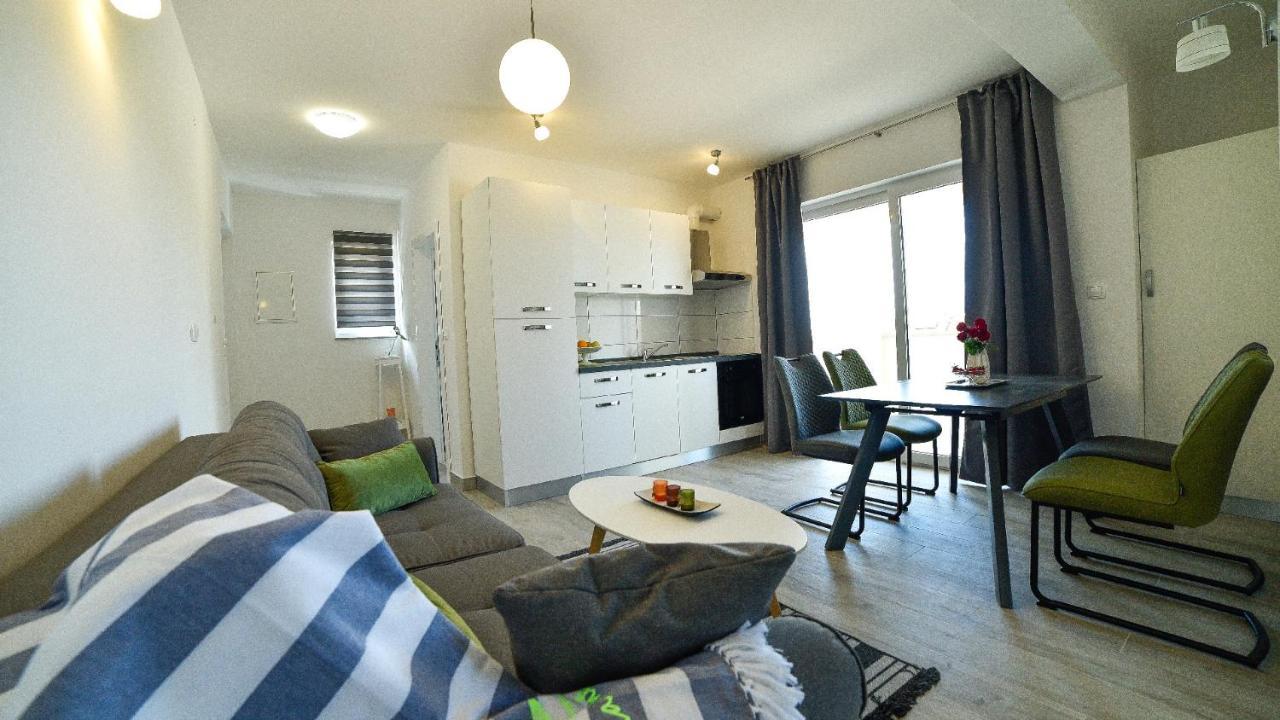 Holiday Home Mb Ražanj Buitenkant foto