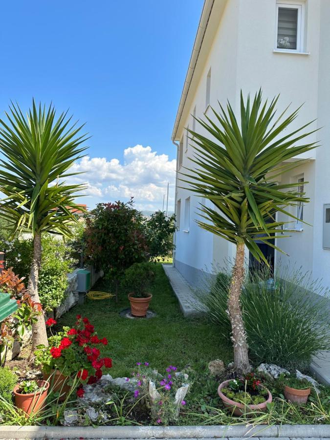 Holiday Home Mb Ražanj Buitenkant foto