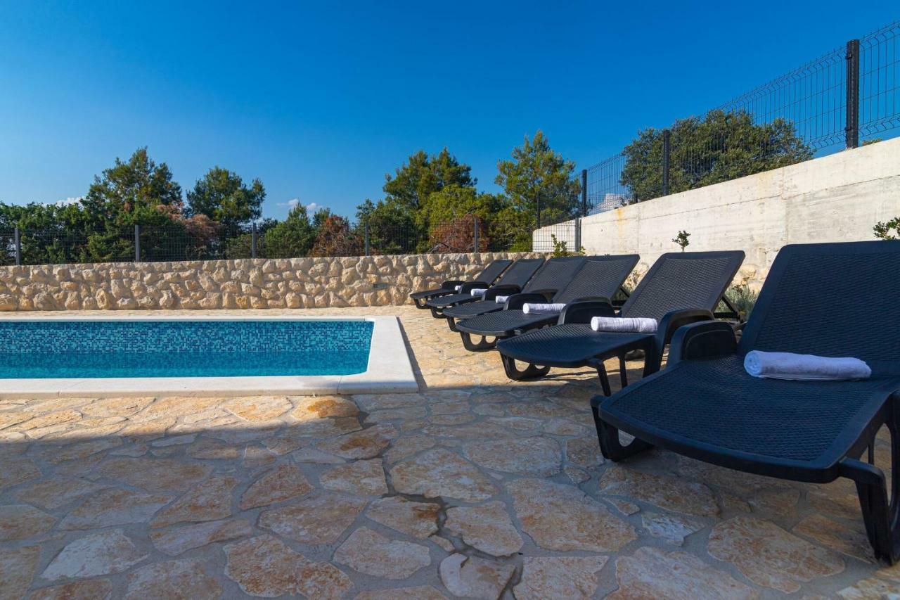 Holiday Home Mb Ražanj Buitenkant foto