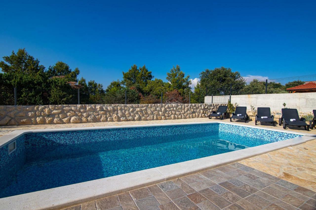 Holiday Home Mb Ražanj Buitenkant foto